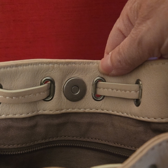 Frye Ilana Leather Small Crossbody Bag In Cream. EUC. - Picture 12 of 12